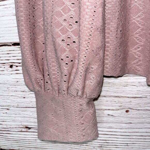 Women's Pink Lace Top - Picture 3 of 4